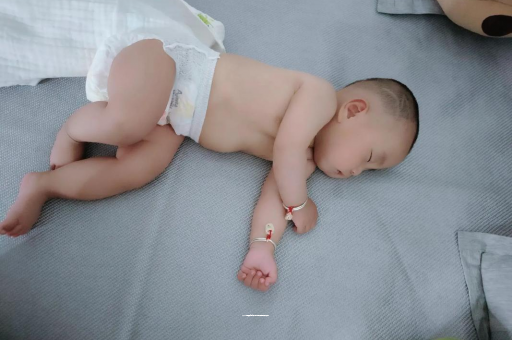 渠县9个月宝宝可以吃盐吗